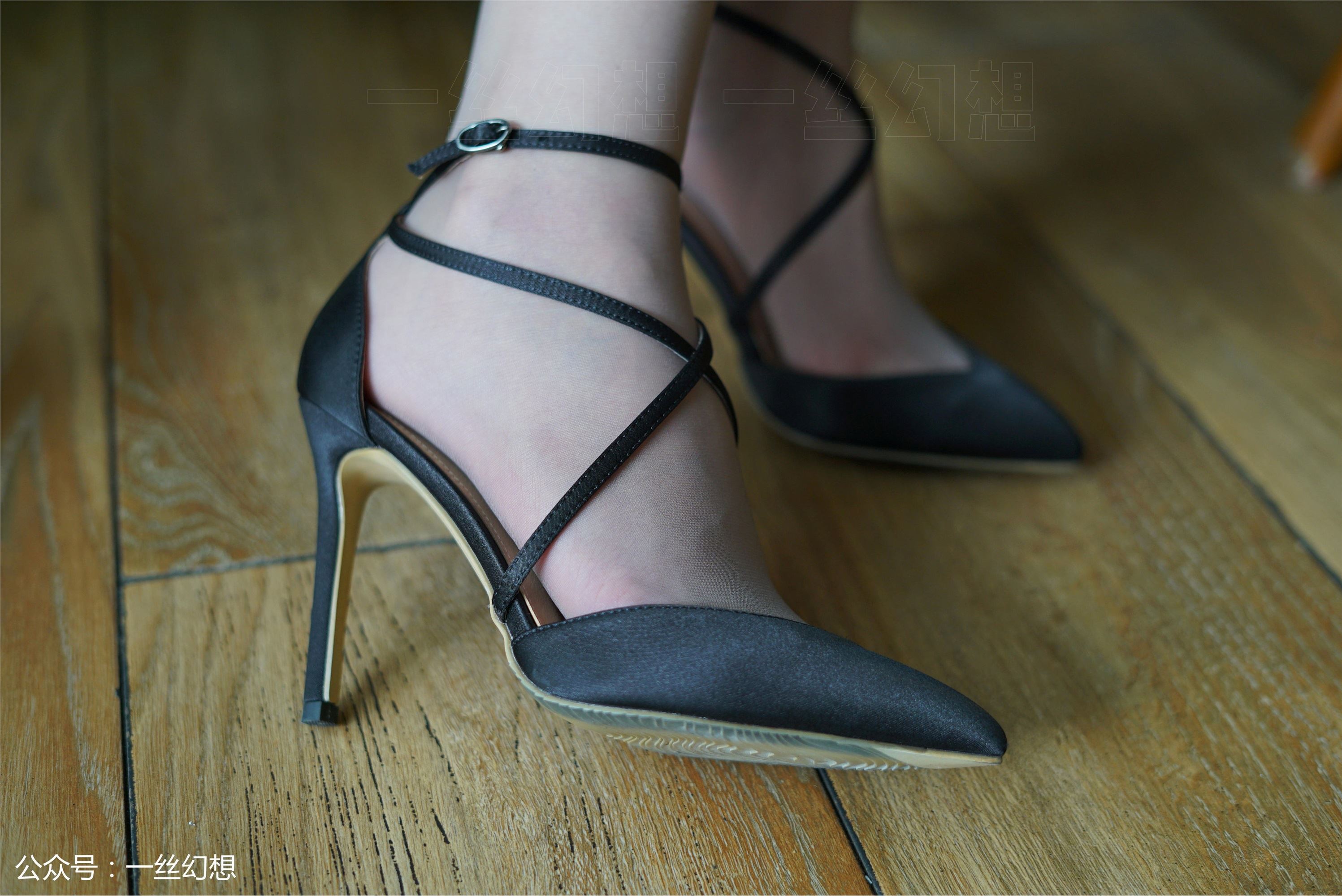 高丝女子图鉴 袜小喵×一丝幻想 NZ034 茜茜